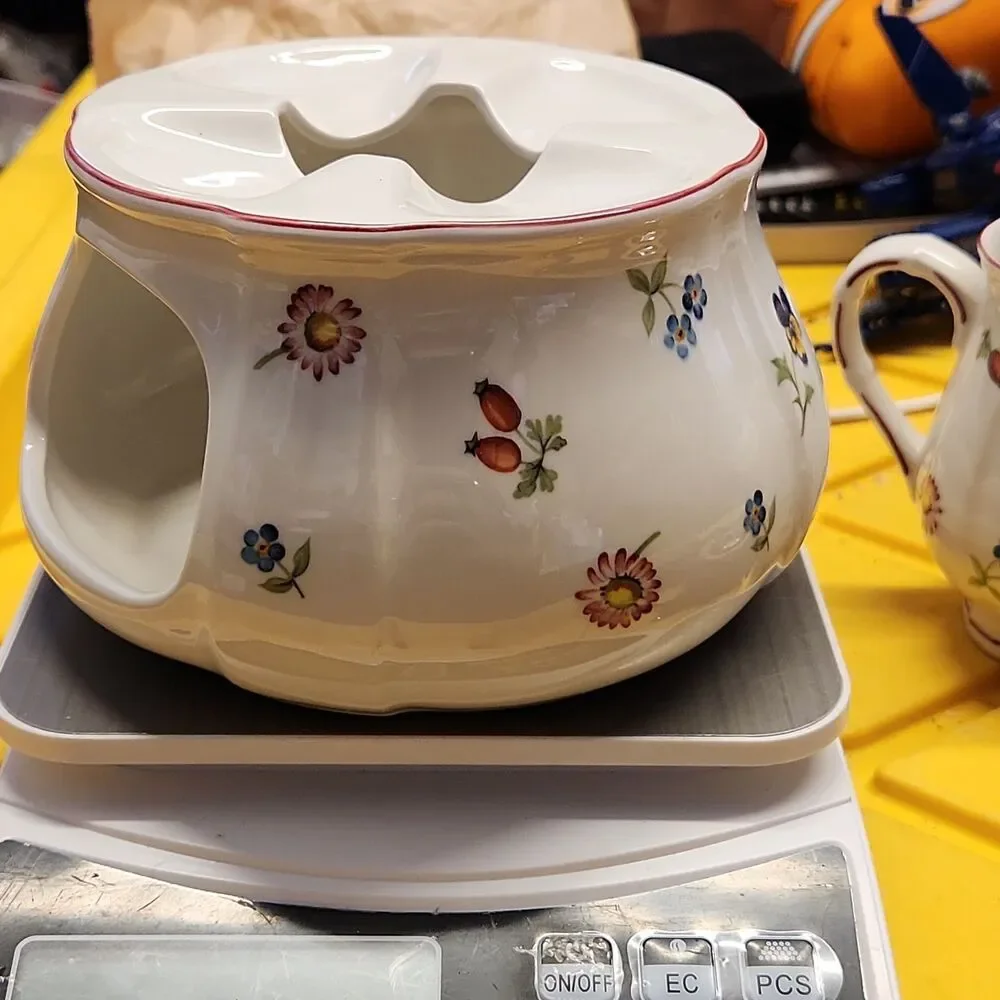 VILLEROY & BOCH Petite Fleur Tea Pot / Coffee Pot Warmer